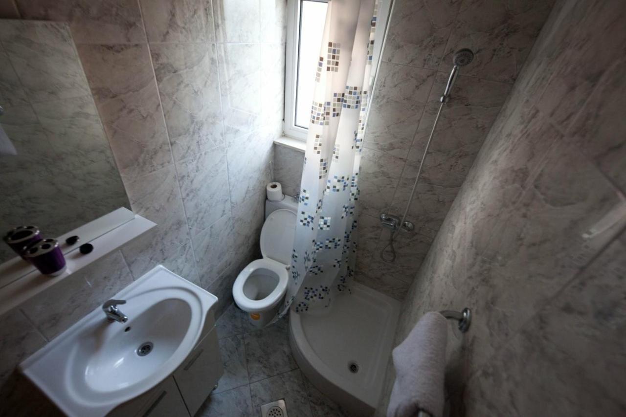 Rooms Aladino Trogir Bagian luar foto